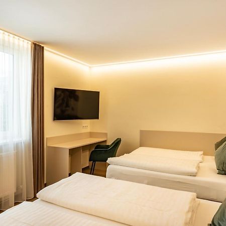 Hotel Lokomotive ลินซ์ ภายนอก รูปภาพ